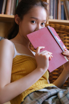 杨棋涵李美熙